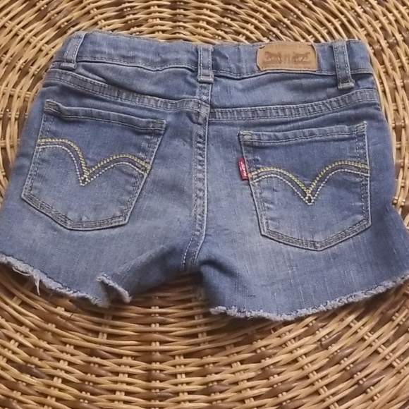 Levi Strauss Jean Shorts Girls Size 6 - Picture 2 of 2